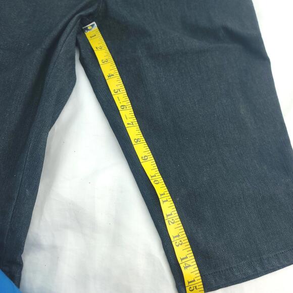 Ruby Rd Black Stud Accents Size 10P Shorts - Picture 5 of 7